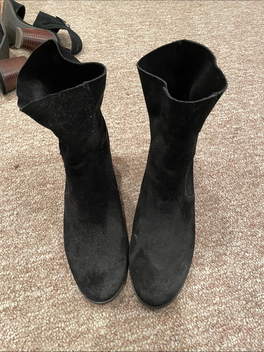 FRYE AND CO. Black Suede Mid-Calf Heeled Boots